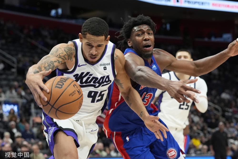 现代足球要 现代足球要