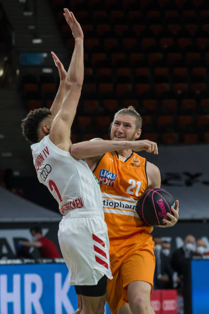 表现出色 表现出色