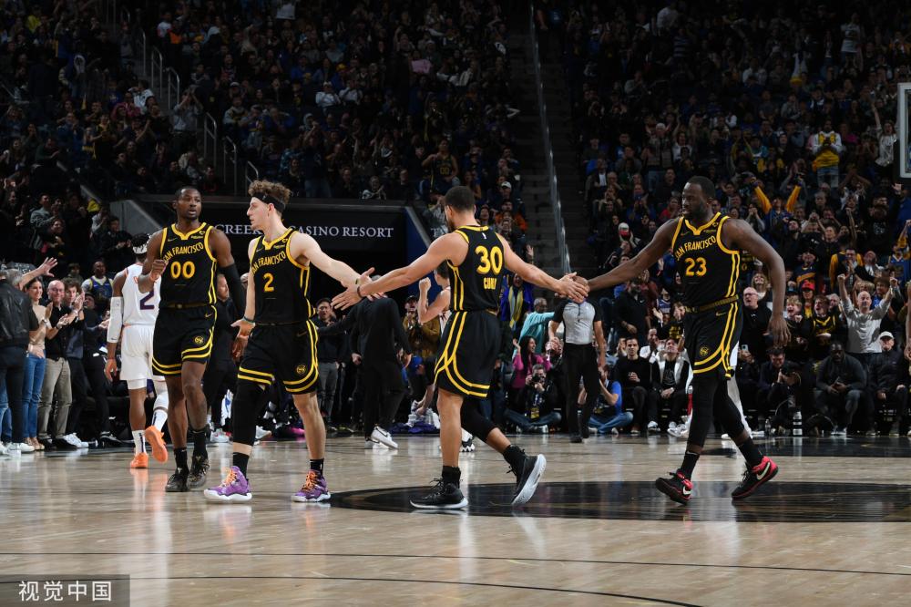 水与泪水时 水与泪水时