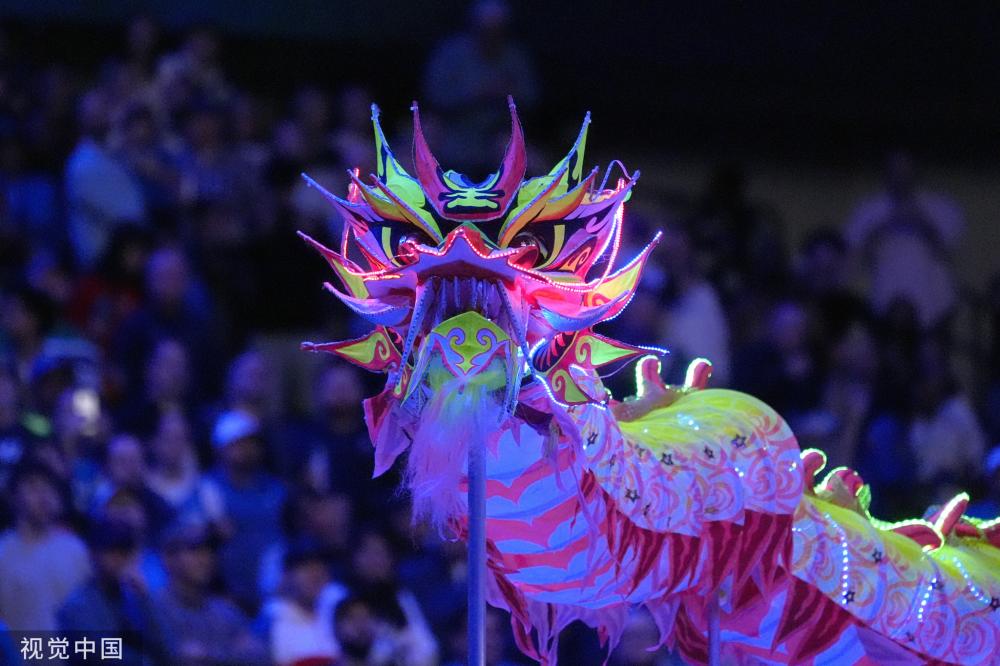 防守也毫不 防守也毫不